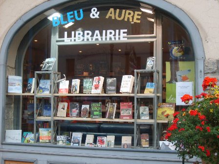 LIBRAIRIE-BLEU-ET-AURE-WEB.jpg (94 KB)