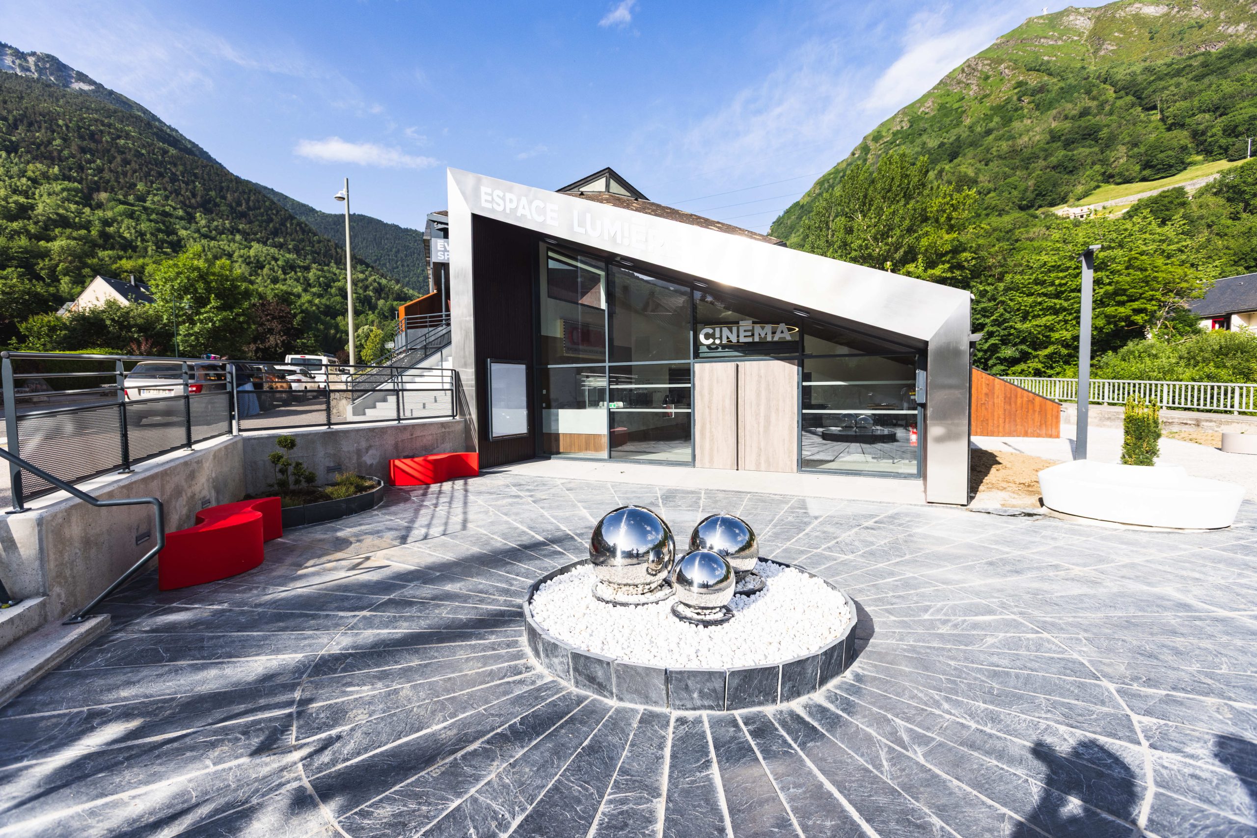 nbirrien_espace_LumiEre_241-scaled.jpg (947 KB)